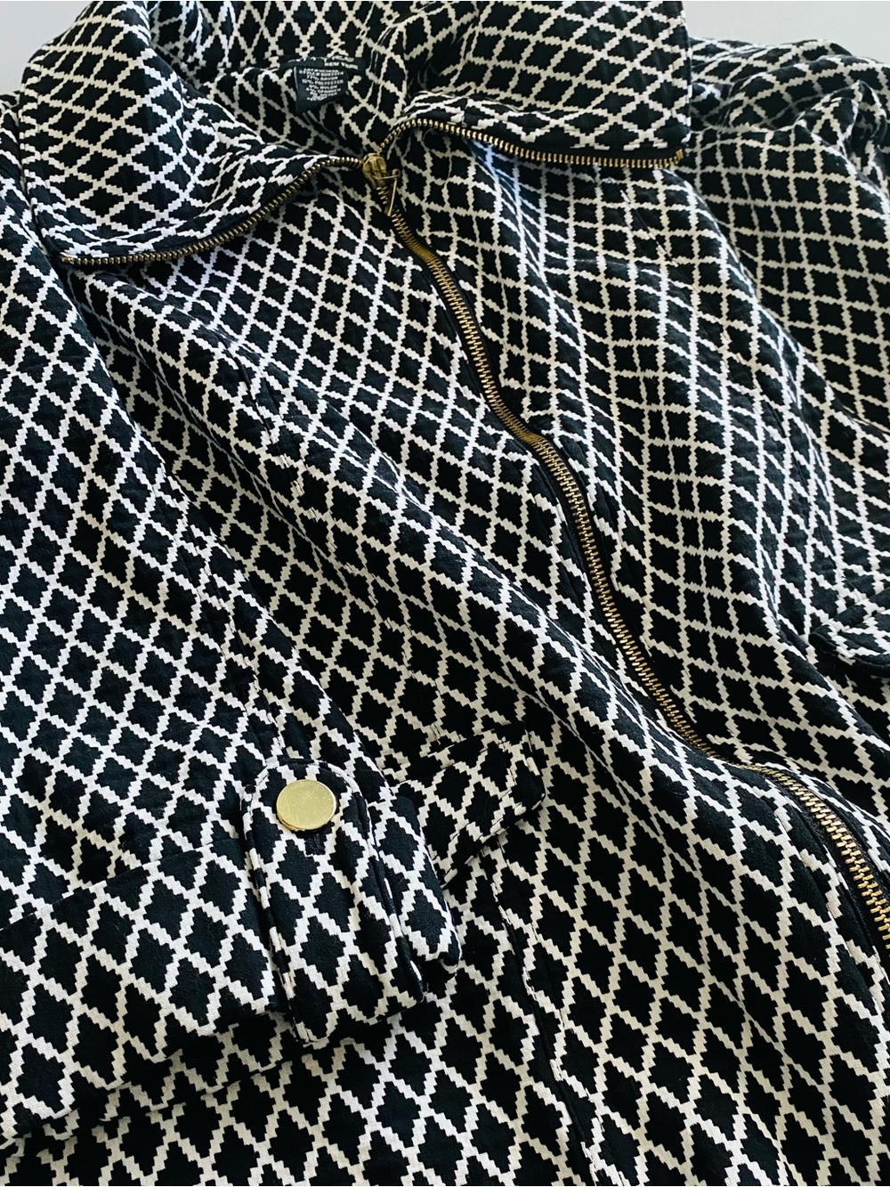 Attyre New York 3/4 Sleeve Black & White Diamond-Pattern Zip Front Jacket - Picture 4 of 8